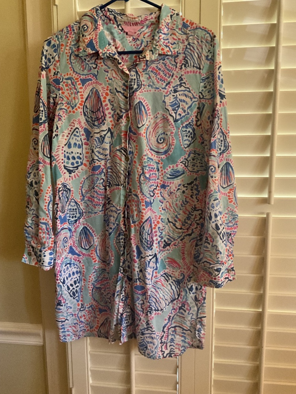 Lilly Pulitzer Long Sleeve Cotton Cover Up    Medium   Classic Lilly Shell Print